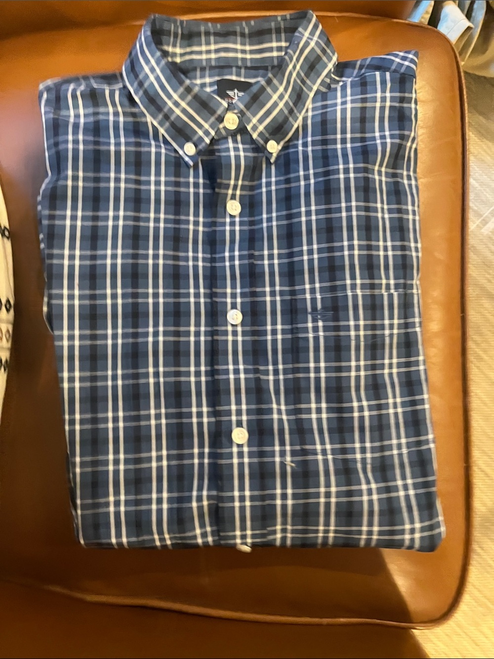 Dockers Men's Navy & White Plaid Button-Down Shirt